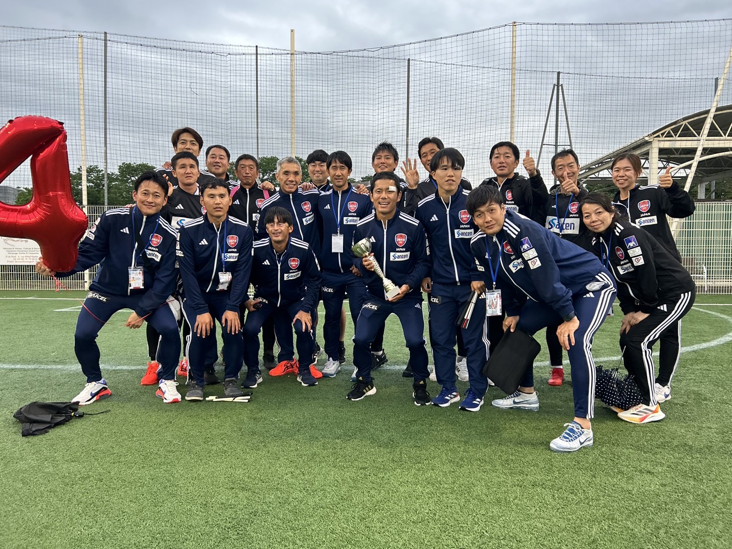 ブラインドサッカー日本代表集合写真